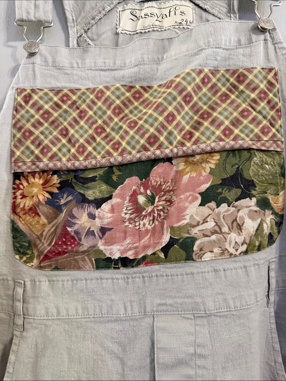Cream Floral-Bib Women's Overalls with Contrasting Trim - Picture 4 of 11